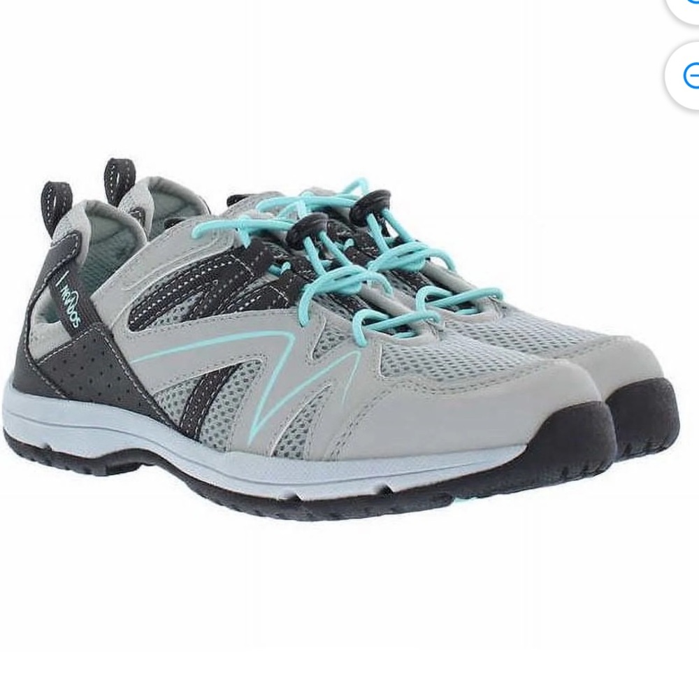 Nevados women’s grey/teal light weight sneakers. Size 9. NWT.